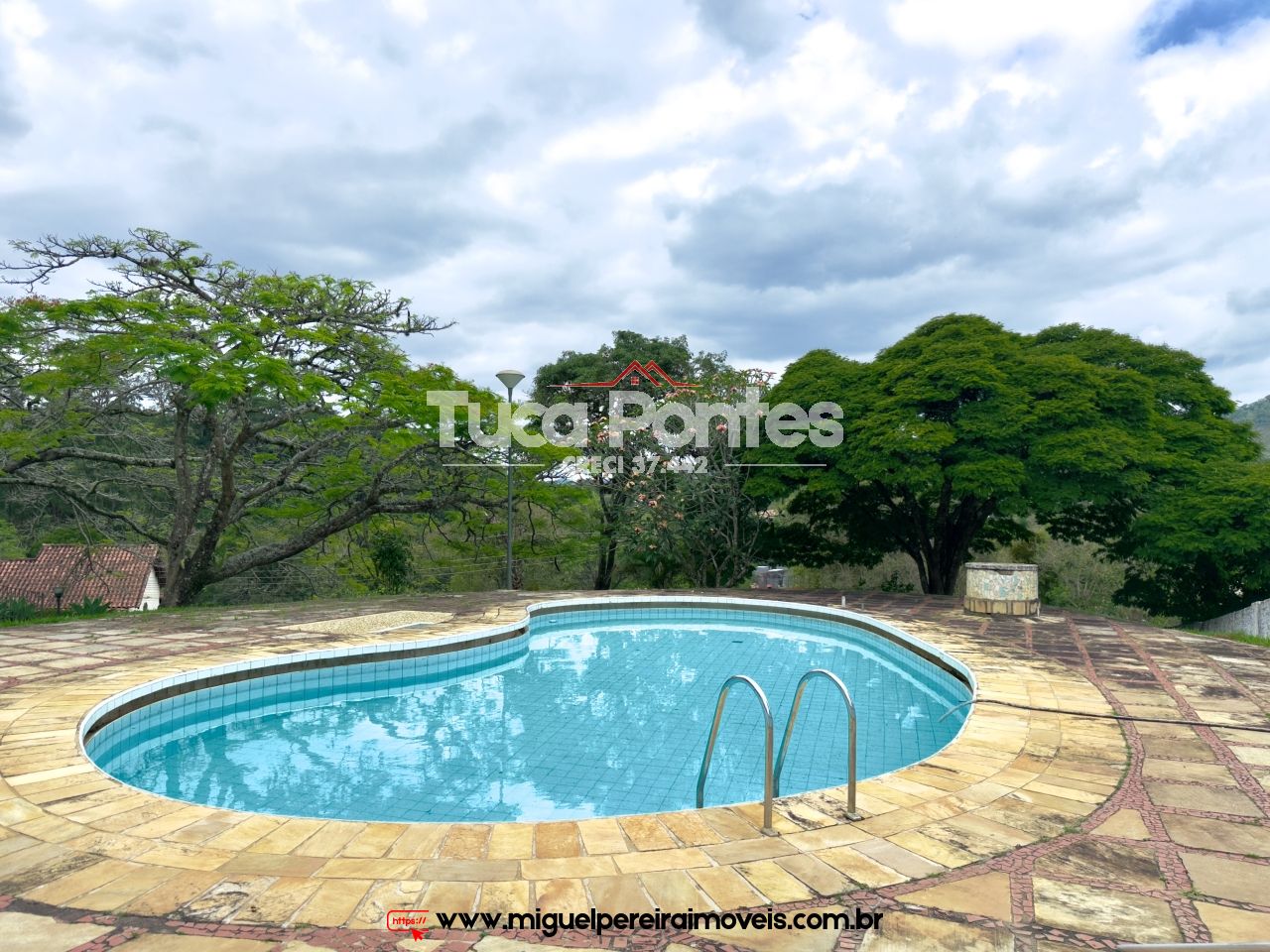 Sua localização é de grande destaque - Casa ampla, com piscina e churrsaqueira | Código:C32