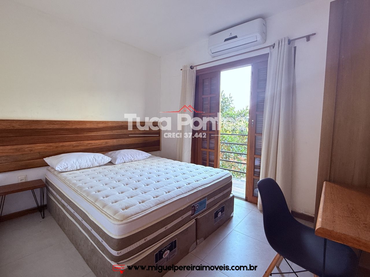 Charmosa casa com arquitetura moderna - 700 mts do Lago de Javary | Código:C51