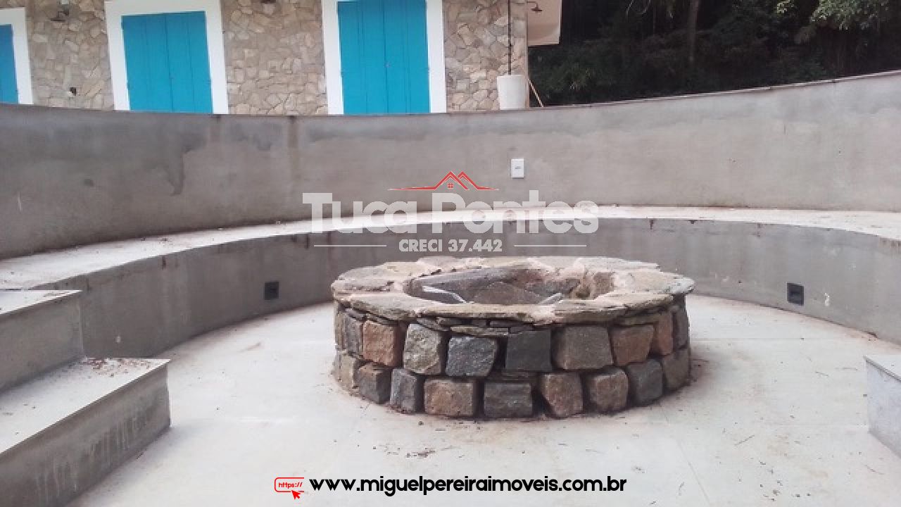 Bela chácara  - Virado para a mata  | Código:S23