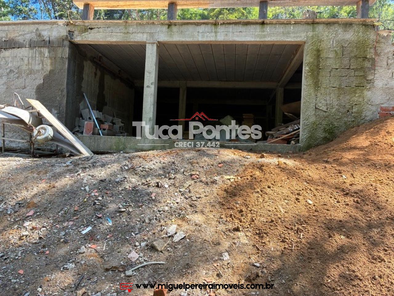 Bela chácara  - Virado para a mata  | Código:S23