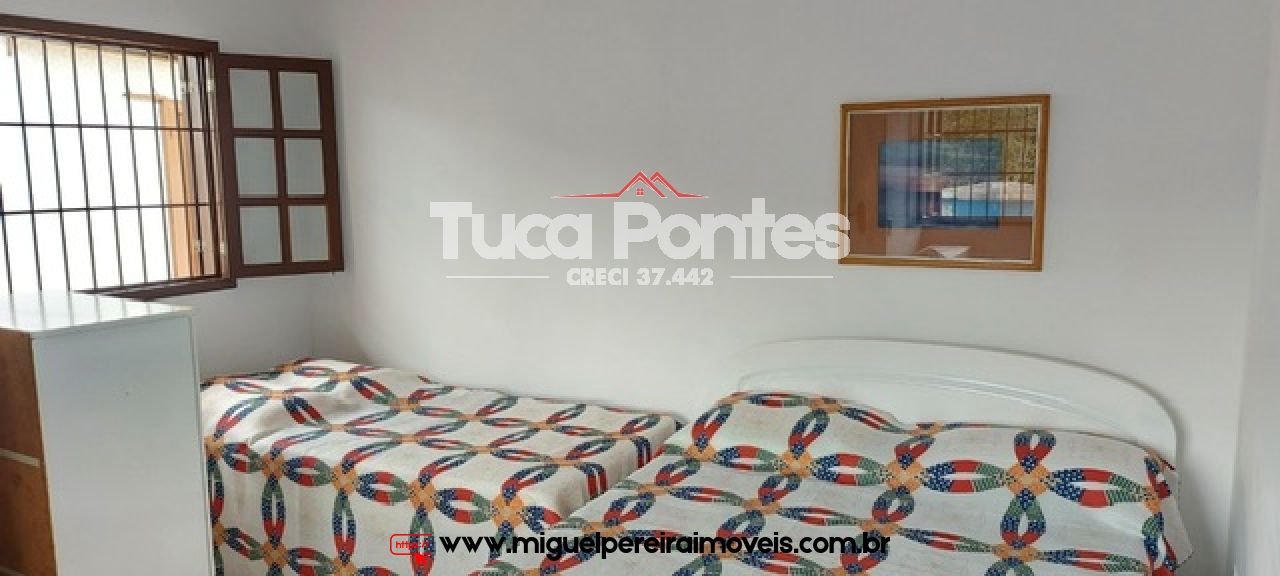 Casa com linda vista - Em rua tranquila | Código:C59