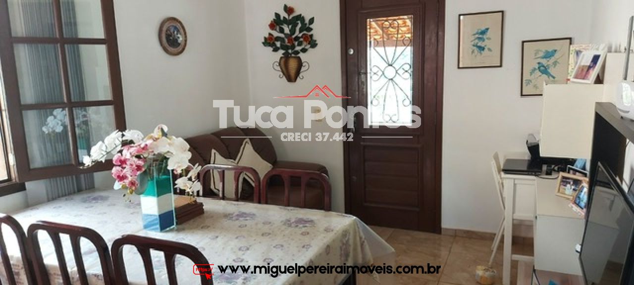 Casa com linda vista - Em rua tranquila | Código:C59