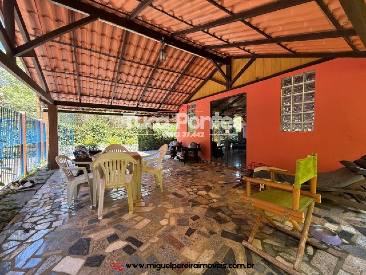 Super aconchegante  - Casa com anexos e piscina | Código:C61