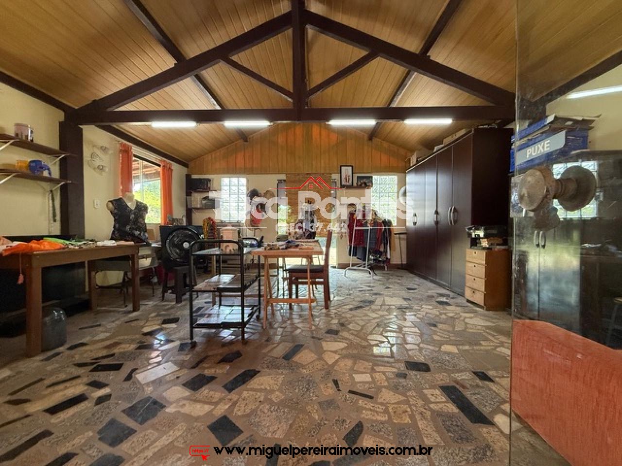 Super aconchegante  - Casa com anexos e piscina | Código:C61