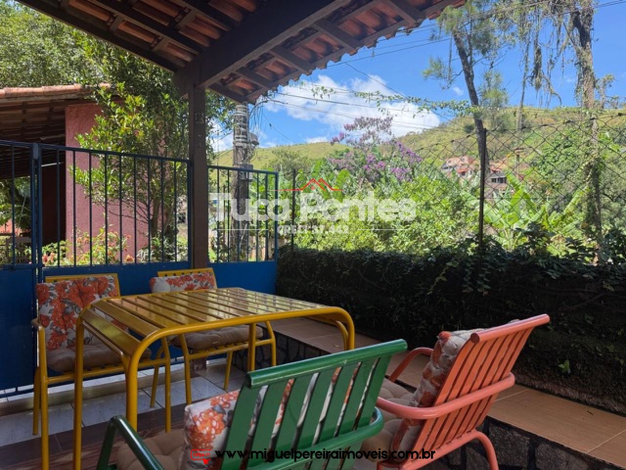 Super aconchegante  - Casa com anexos e piscina | Código:C61