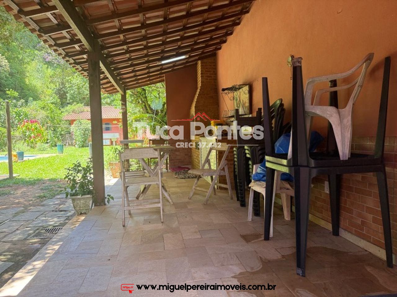 Super aconchegante  - Casa com anexos e piscina | Código:C61