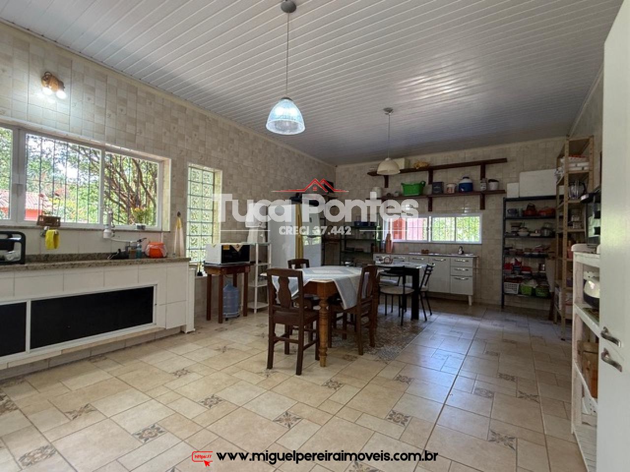 Super aconchegante  - Casa com anexos e piscina | Código:C61