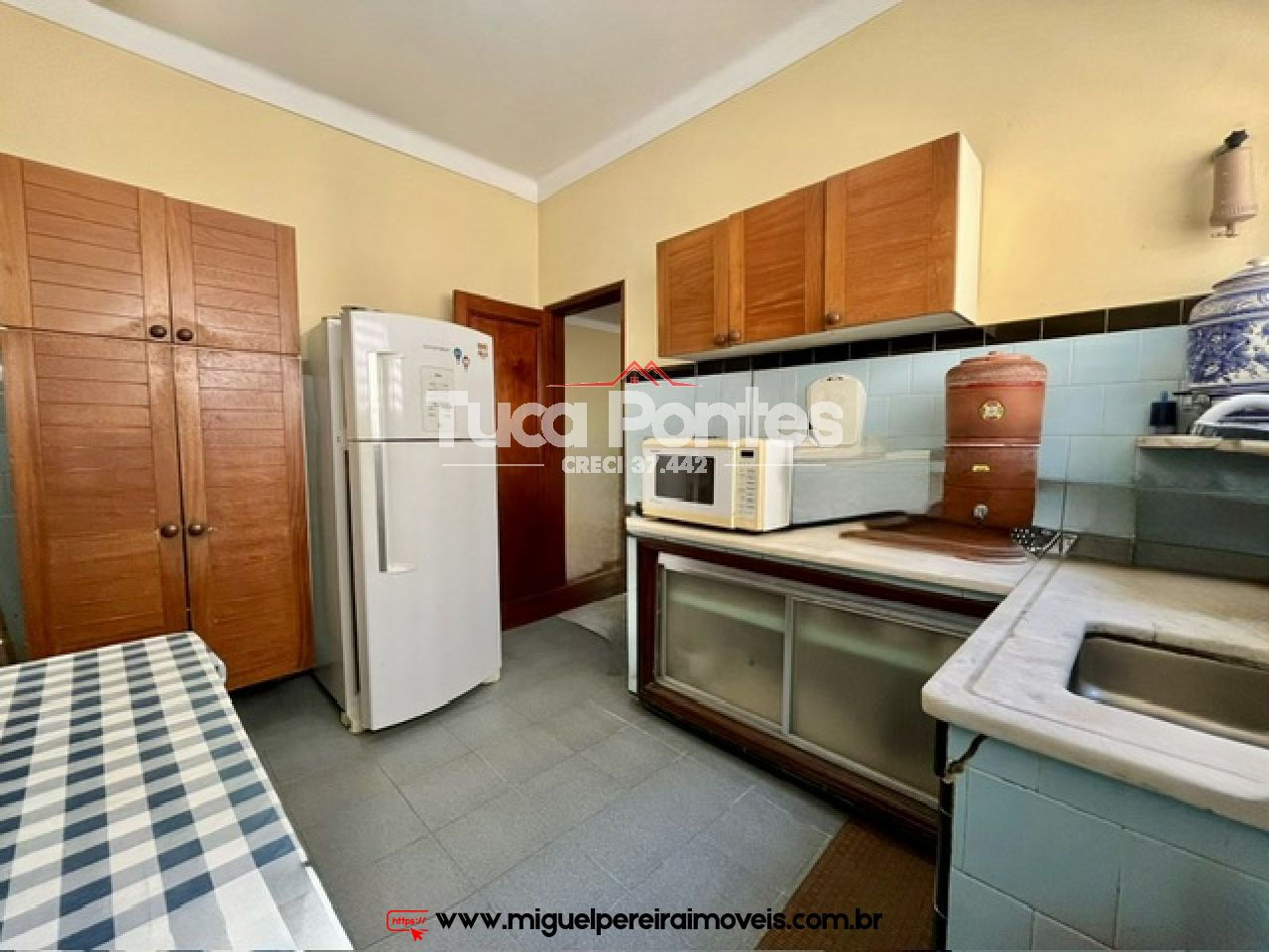 Centro de Miguel Pereira - Em rua residencial  | Código:C74