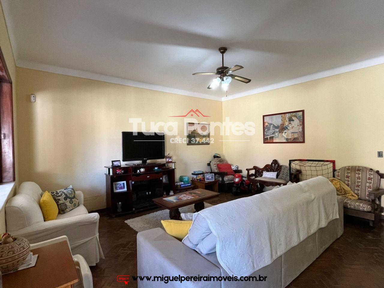 Centro de Miguel Pereira - Em rua residencial  | Código:C74