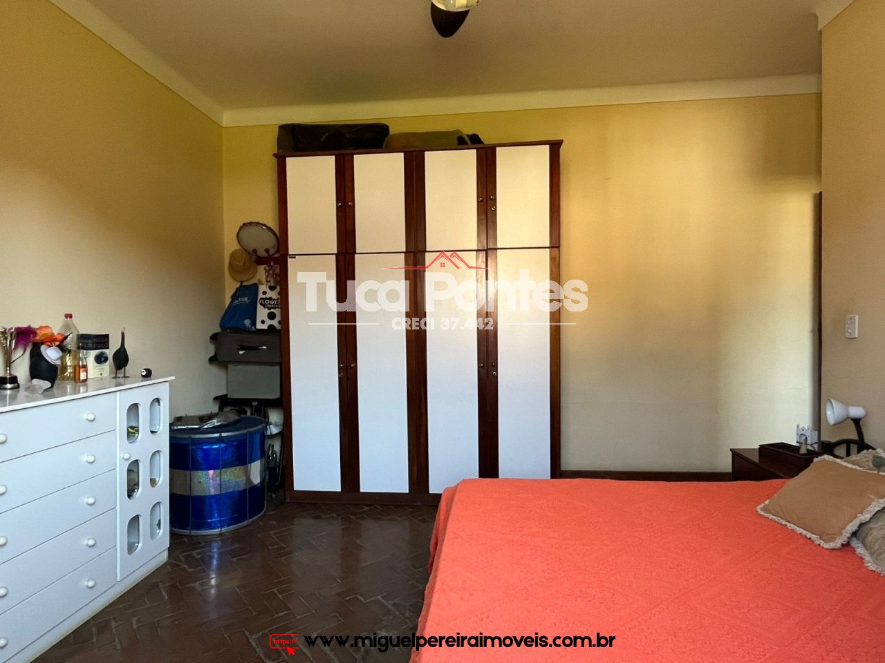 Centro de Miguel Pereira - Em rua residencial  | Código:C74