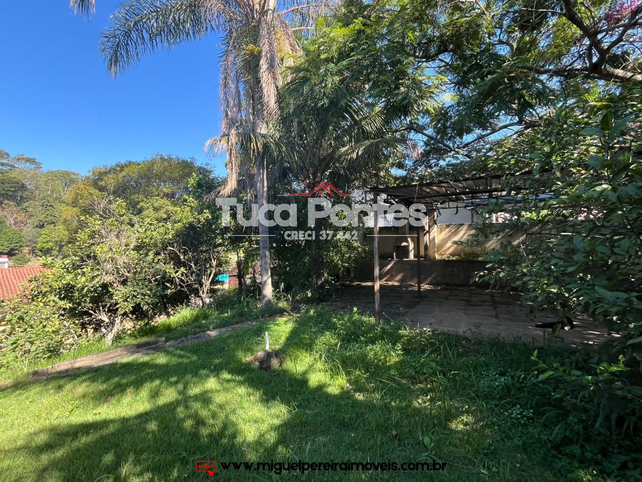 Centro de Miguel Pereira - Em rua residencial  | Código:C74