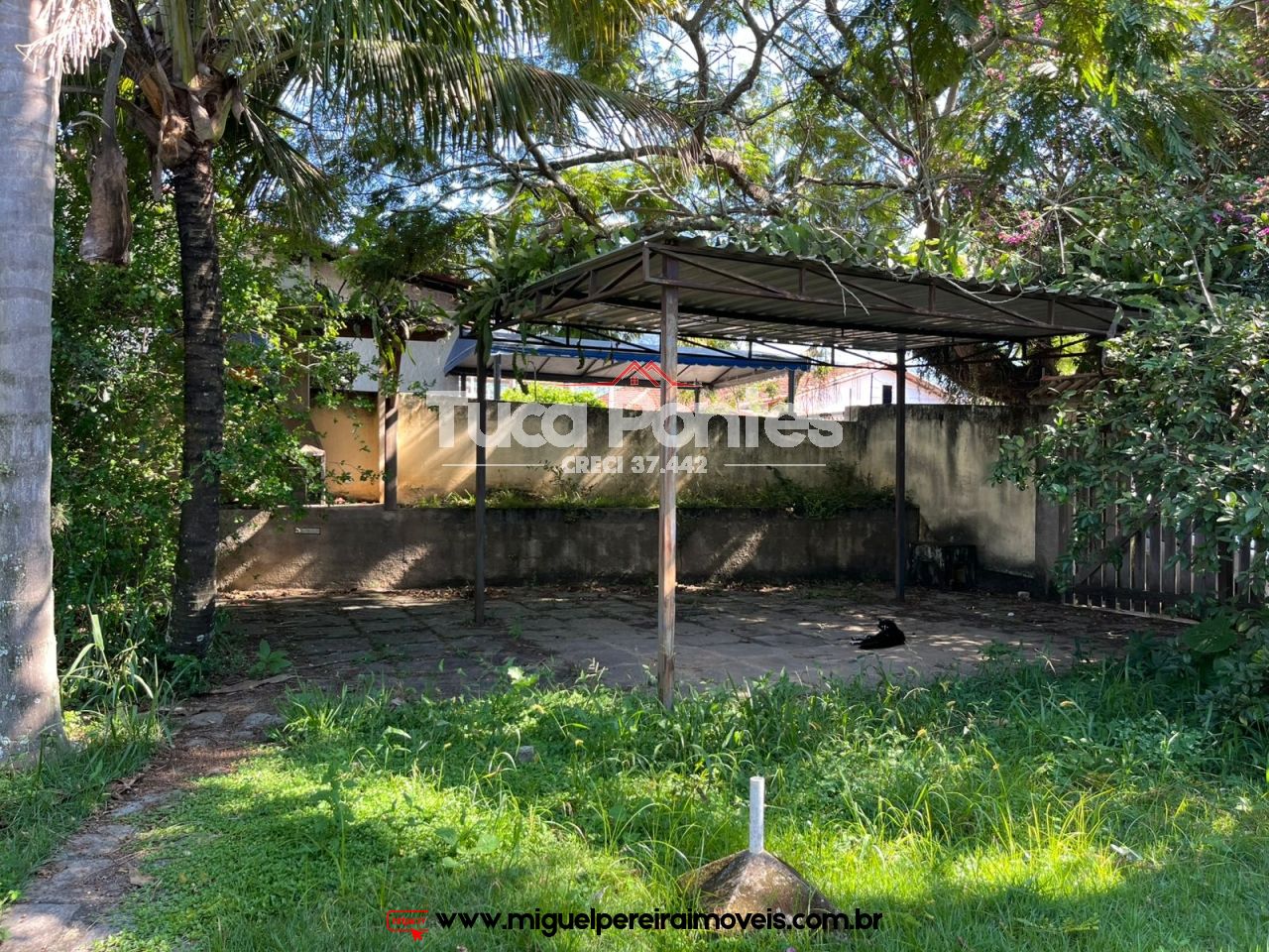 Centro de Miguel Pereira - Em rua residencial  | Código:C74