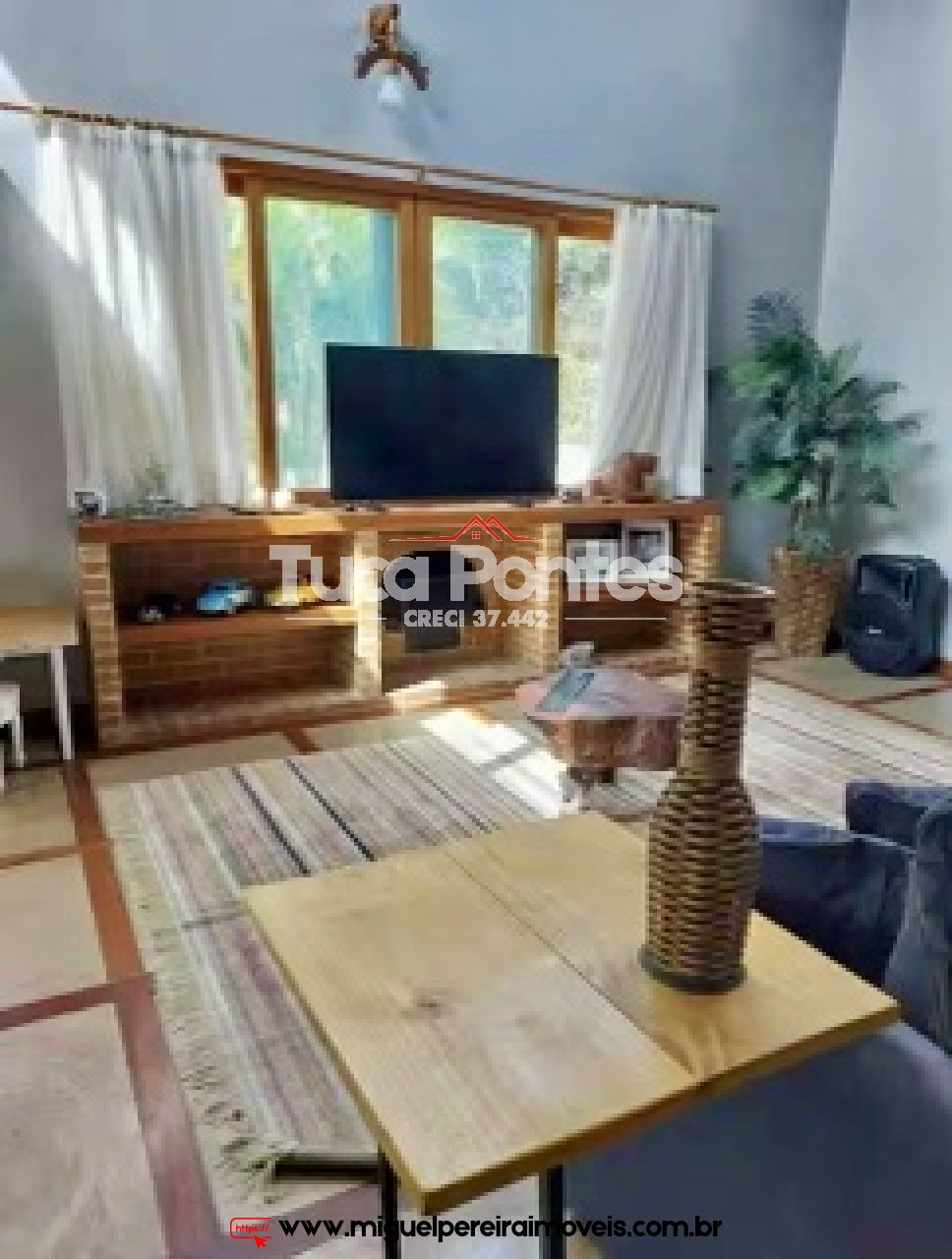 Com 2 suites e mais 4 quartos  - Casa e Loja - Oportunidade | Código:C87