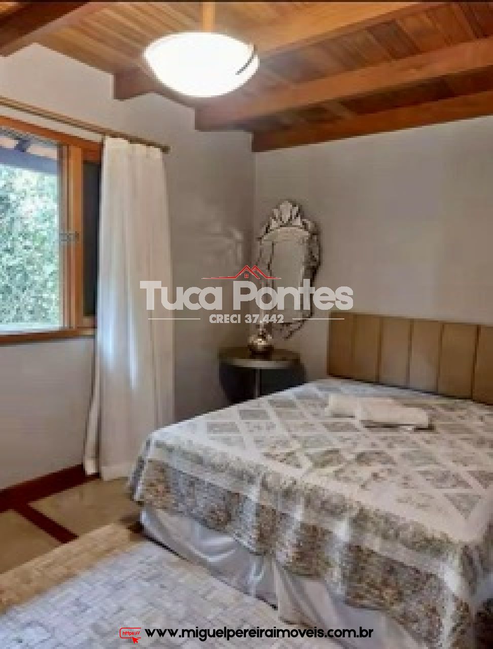 Com 2 suites e mais 4 quartos  - Casa e Loja - Oportunidade | Código:C87