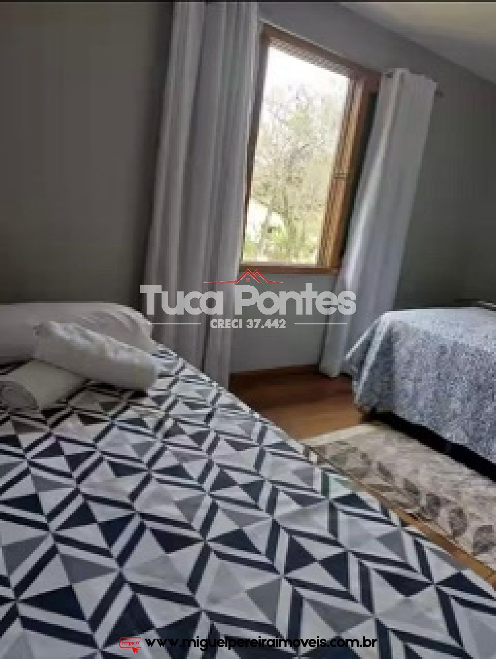 Com 2 suites e mais 4 quartos  - Casa e Loja - Oportunidade | Código:C87