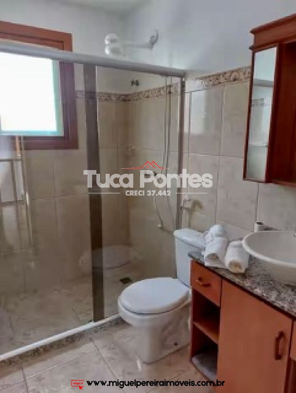 Com 2 suites e mais 4 quartos  - Casa e Loja - Oportunidade | Código:C87