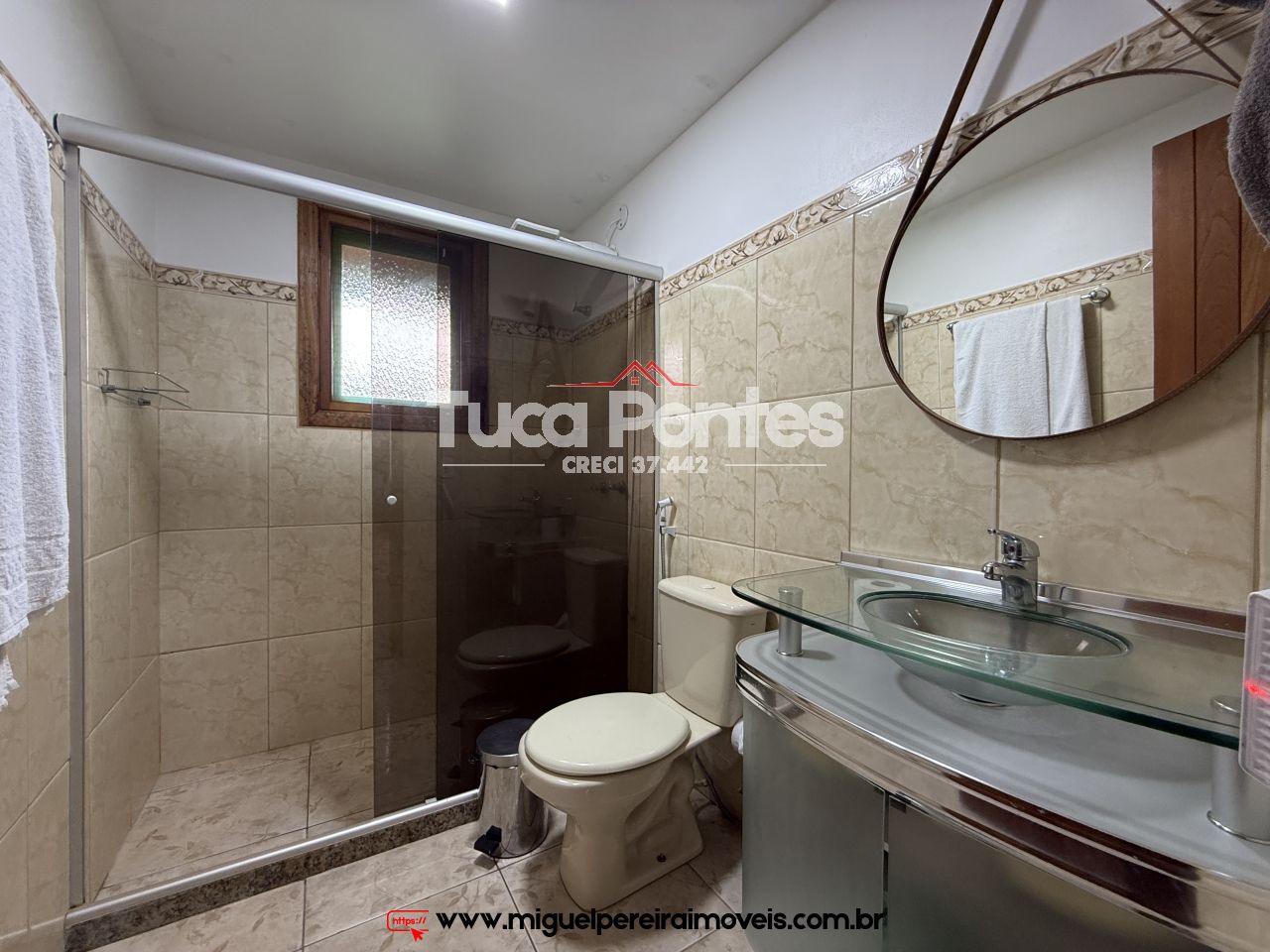 Com 2 suites e mais 4 quartos  - Casa e Loja - Oportunidade | Código:C73