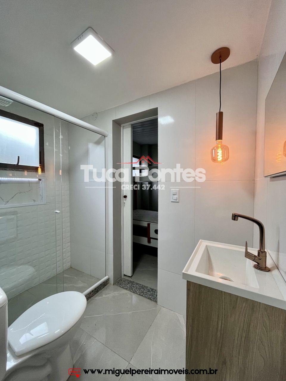 Com 2 suites e mais 4 quartos  - Casa e Loja - Oportunidade | Código:C73