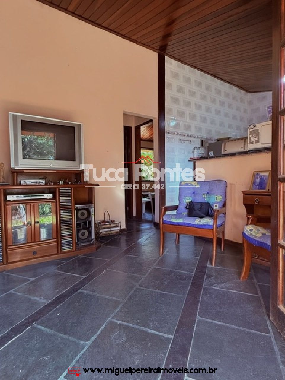 Em condomínio alto padrão  - Casa e anexo  | Código:C69