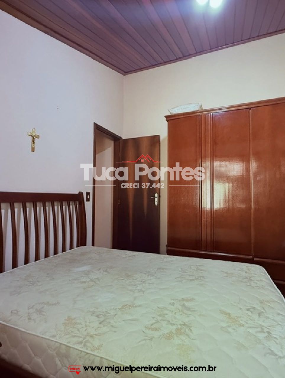 Em condomínio alto padrão  - Casa e anexo  | Código:C69