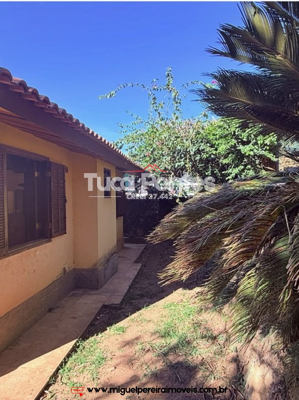 Em condomínio alto padrão  - Casa e anexo  | Código:C69