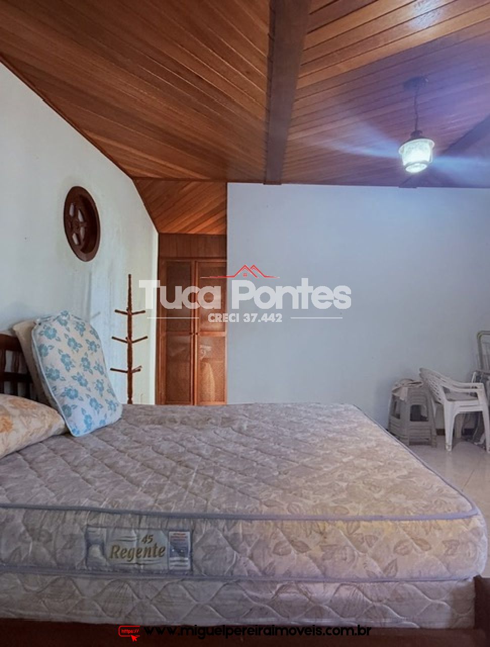 Em condomínio alto padrão  - Casa e anexo  | Código:C69