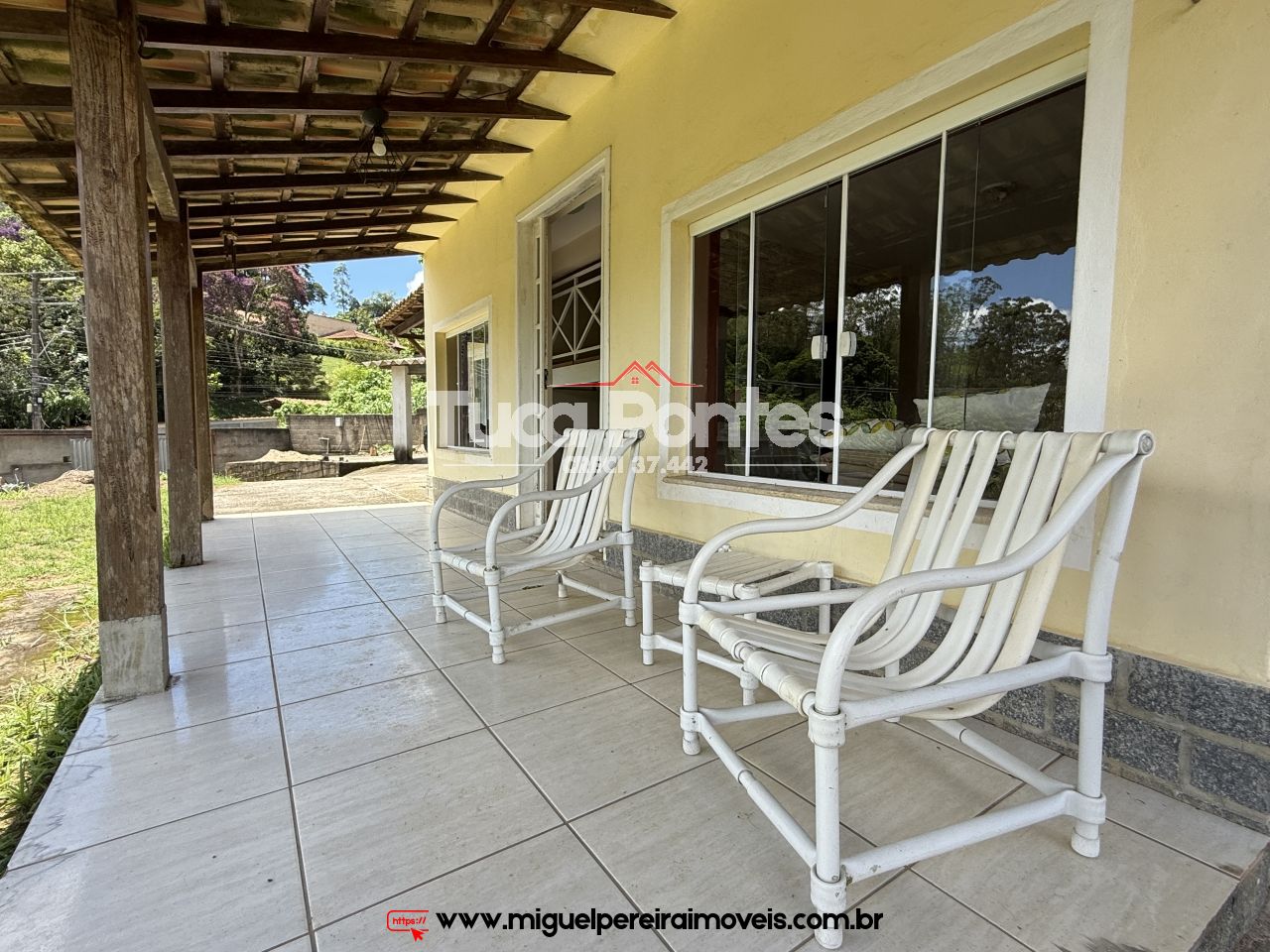 Espaçoso imóvel a venda - Menos de 1Km do Lago de Javary | Código:C55