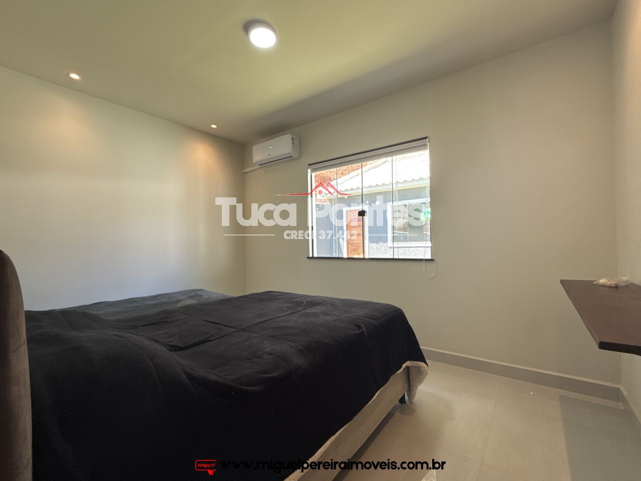 Luxuosa casa em terreno plano - Um charme! | Código:C81