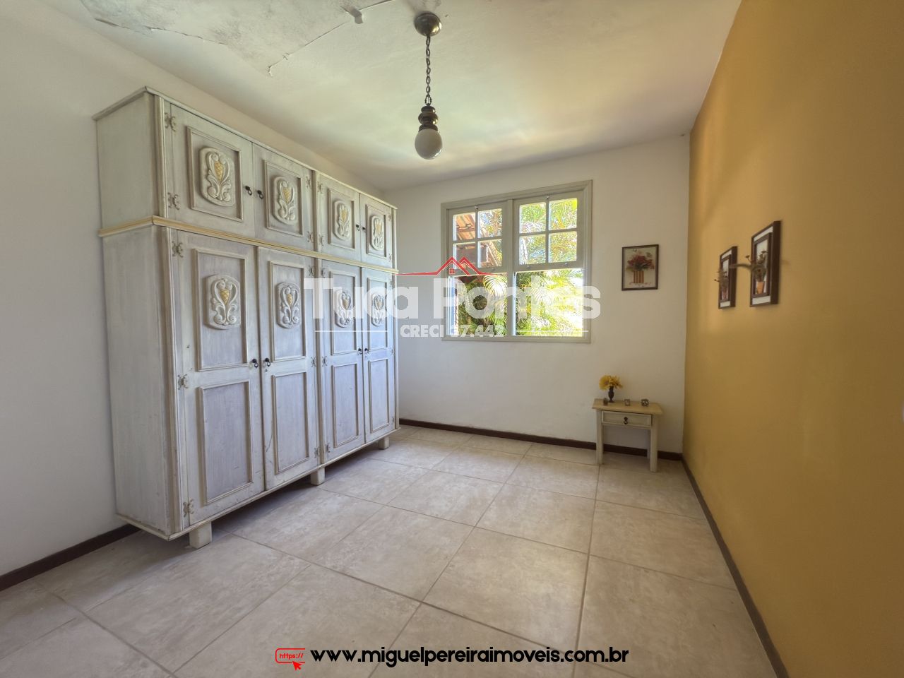 Rua residencial e nobre - Casa de serra | Código:C90