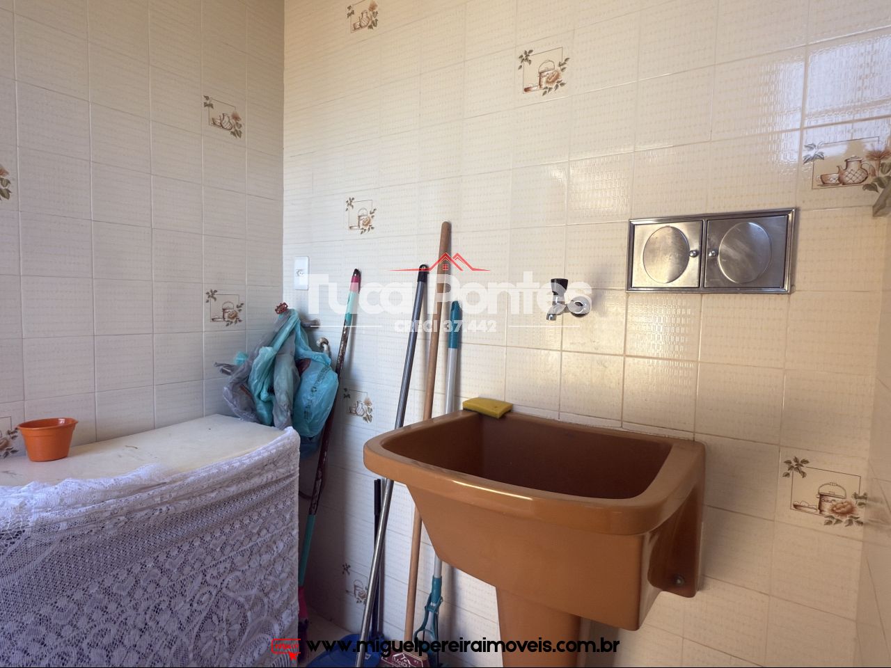 Rua residencial e nobre - Casa de serra | Código:C90