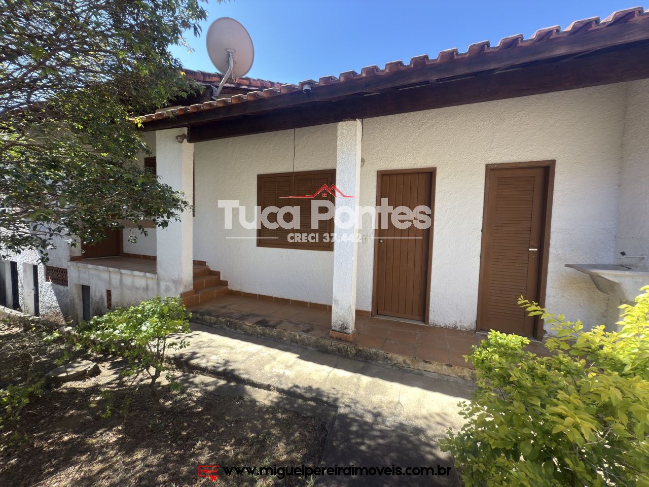 Rua residencial e nobre - Casa de serra | Código:C90