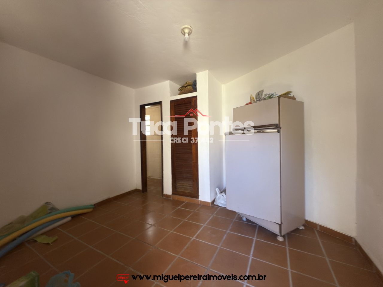 Rua residencial e nobre - Casa de serra | Código:C90