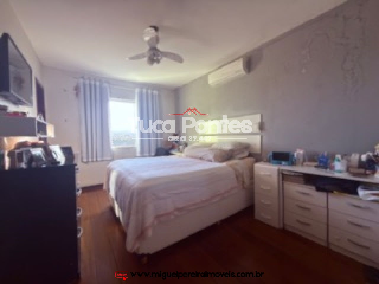 Com 5 quartos, piscina e churrasqueira - E terraço com vista para respirar  | Código:C1201