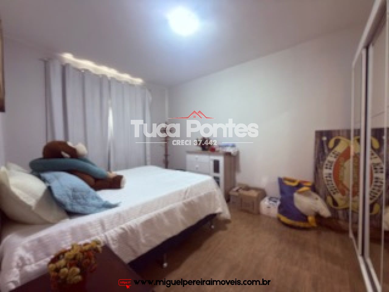 Com 5 quartos, piscina e churrasqueira - E terraço com vista para respirar  | Código:C1201