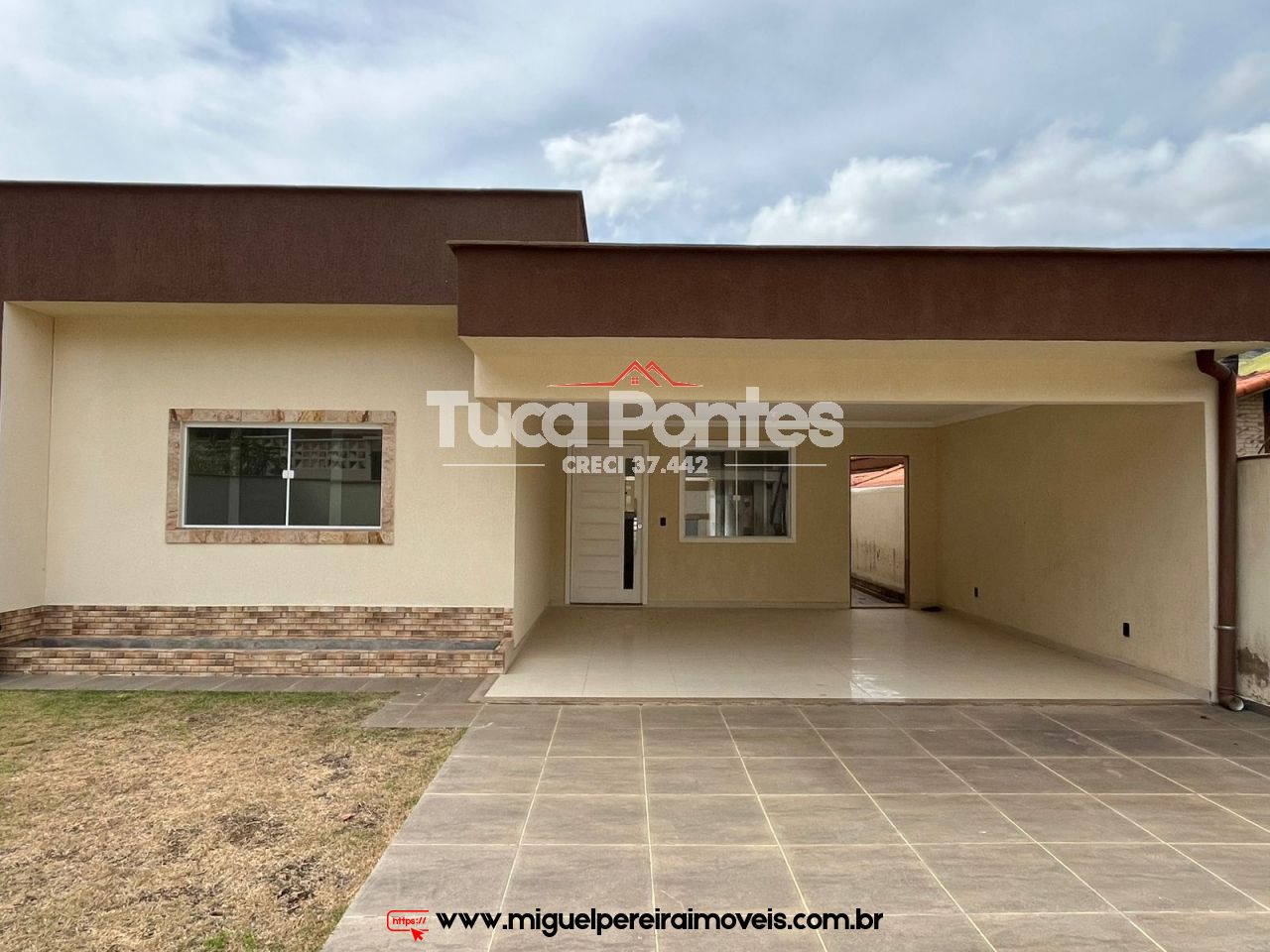 Casa nova com bom acabamento - Toda linear e boa vizinhança | Código:C70