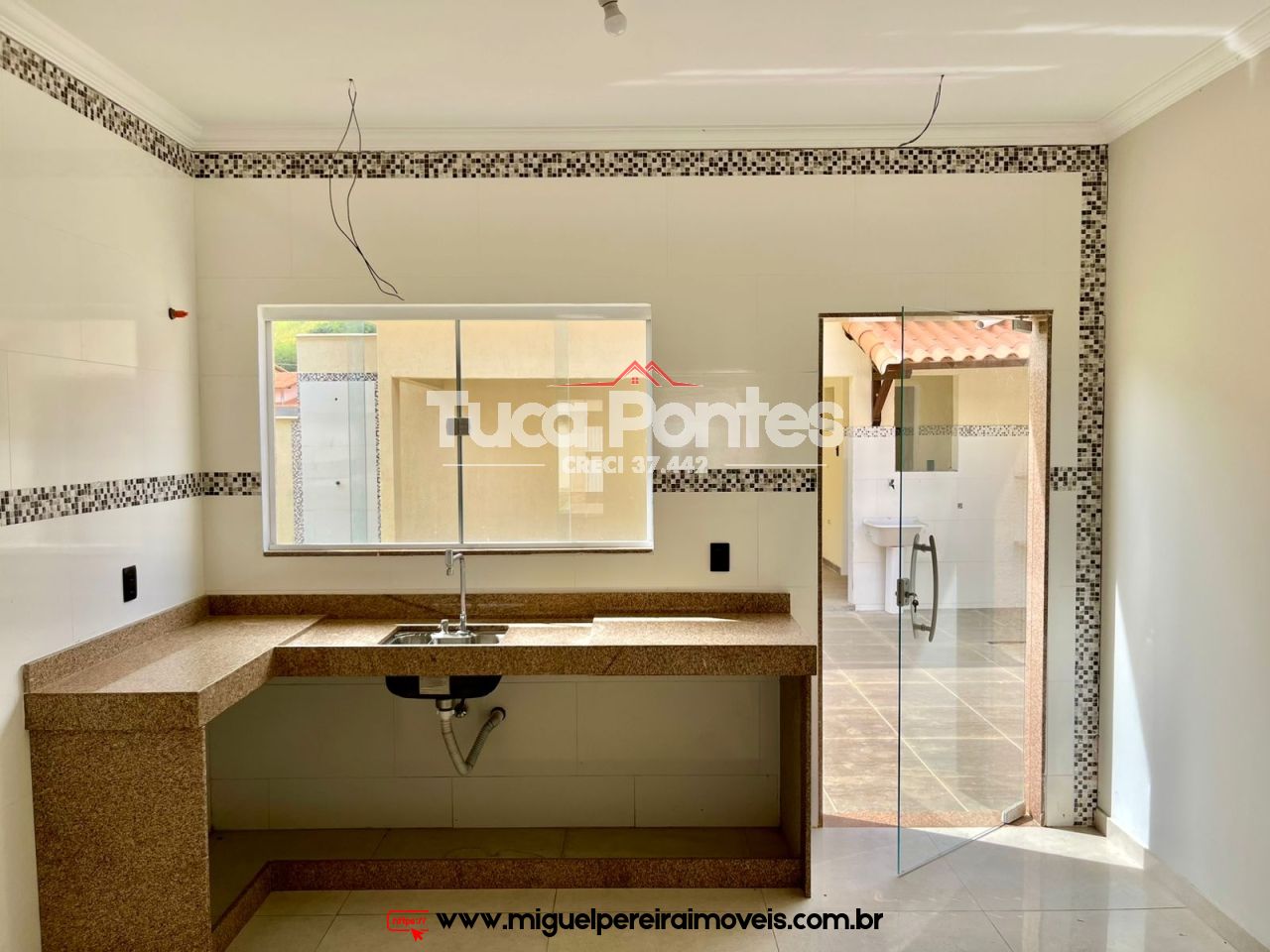 Casa nova com bom acabamento - Toda linear e boa vizinhança | Código:C70