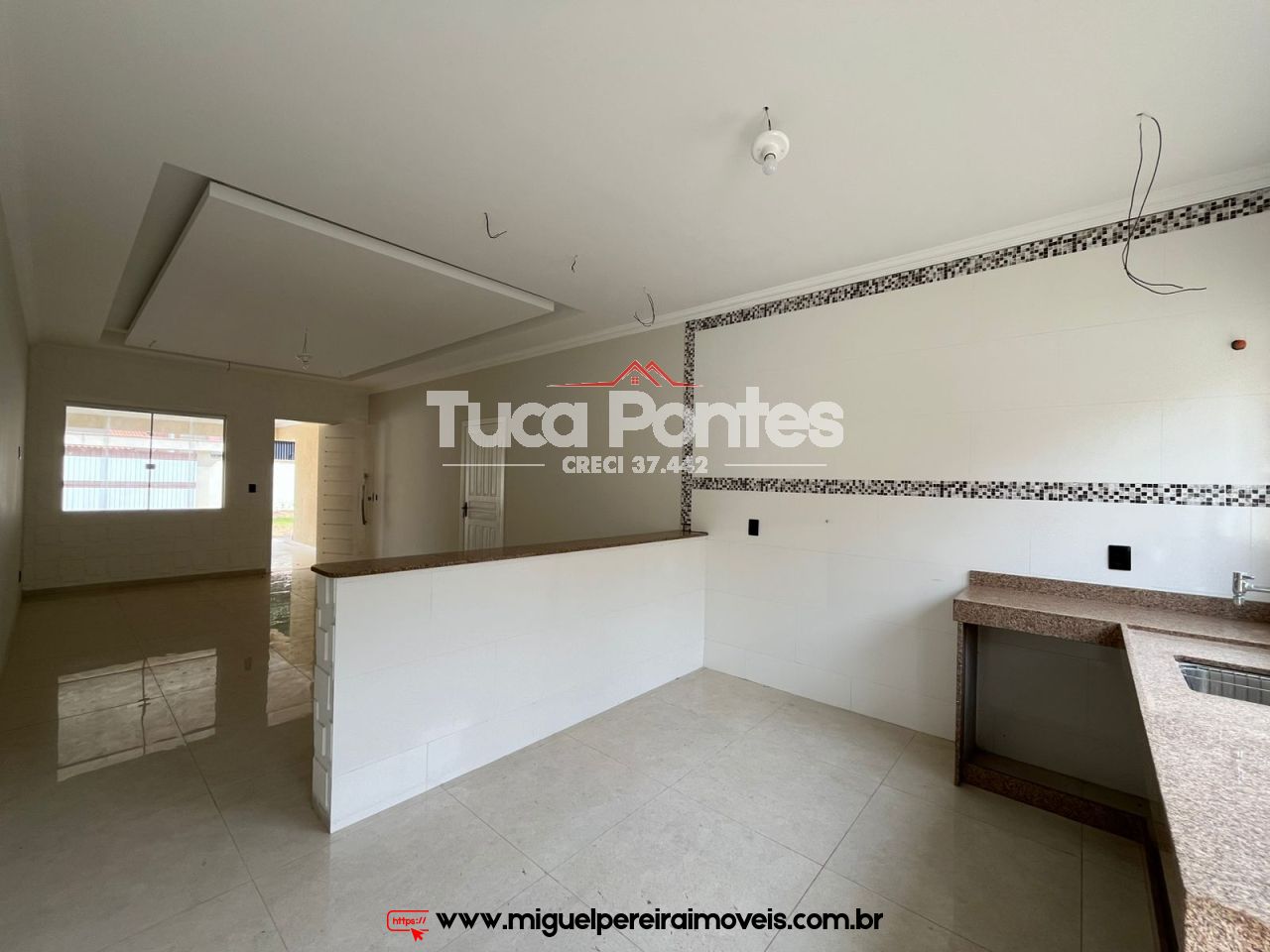 Casa nova com bom acabamento - Toda linear e boa vizinhança | Código:C70