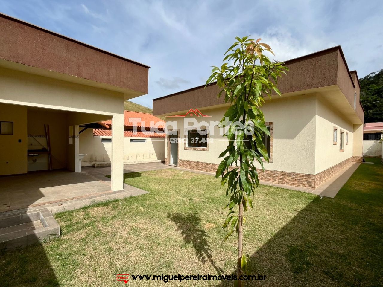 Casa nova com bom acabamento - Toda linear e boa vizinhança | Código:C70