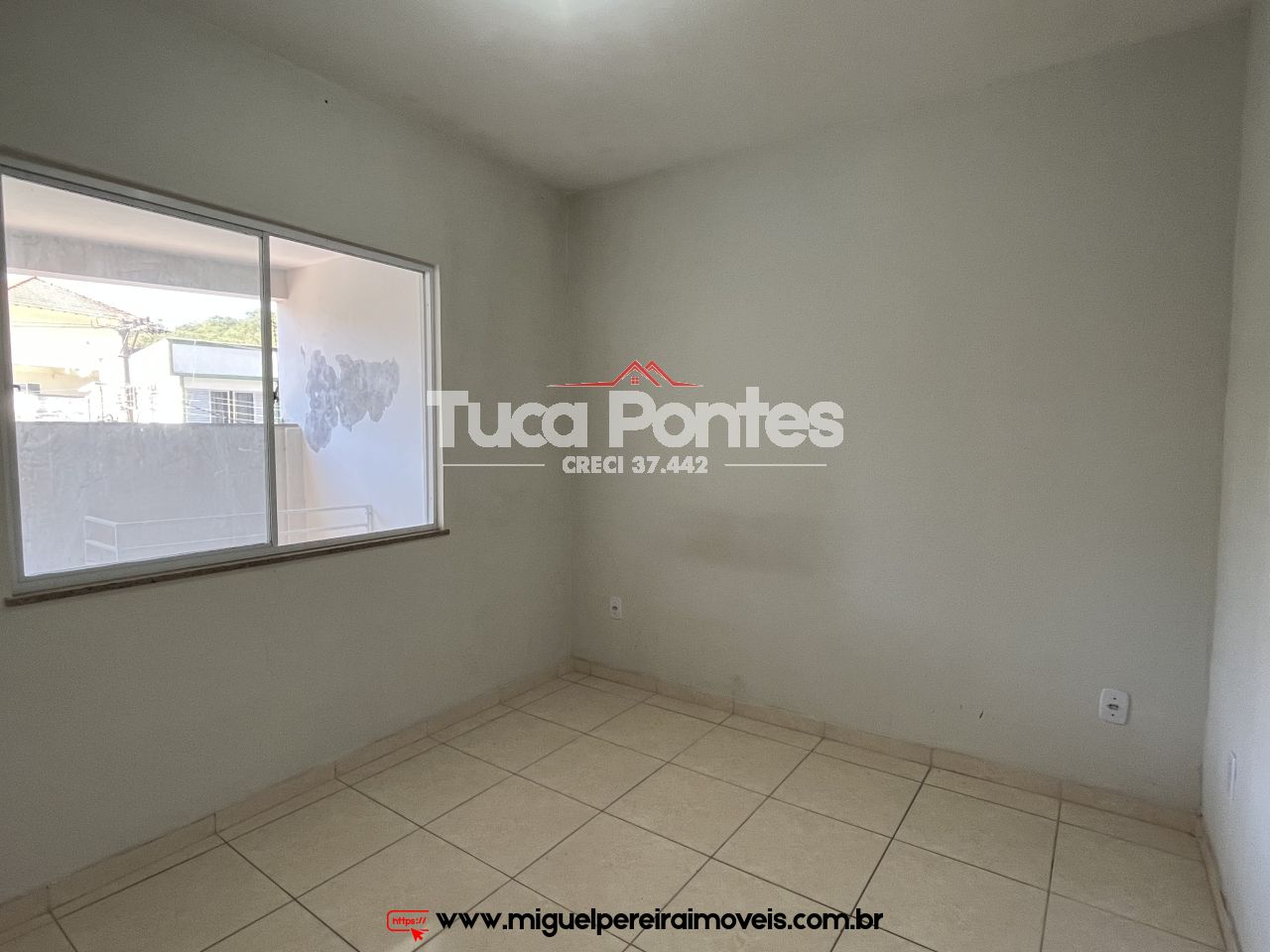 Apartamento para aluguel com 2 quartos  - Na Rua Bonifácio Portela | Código:L4