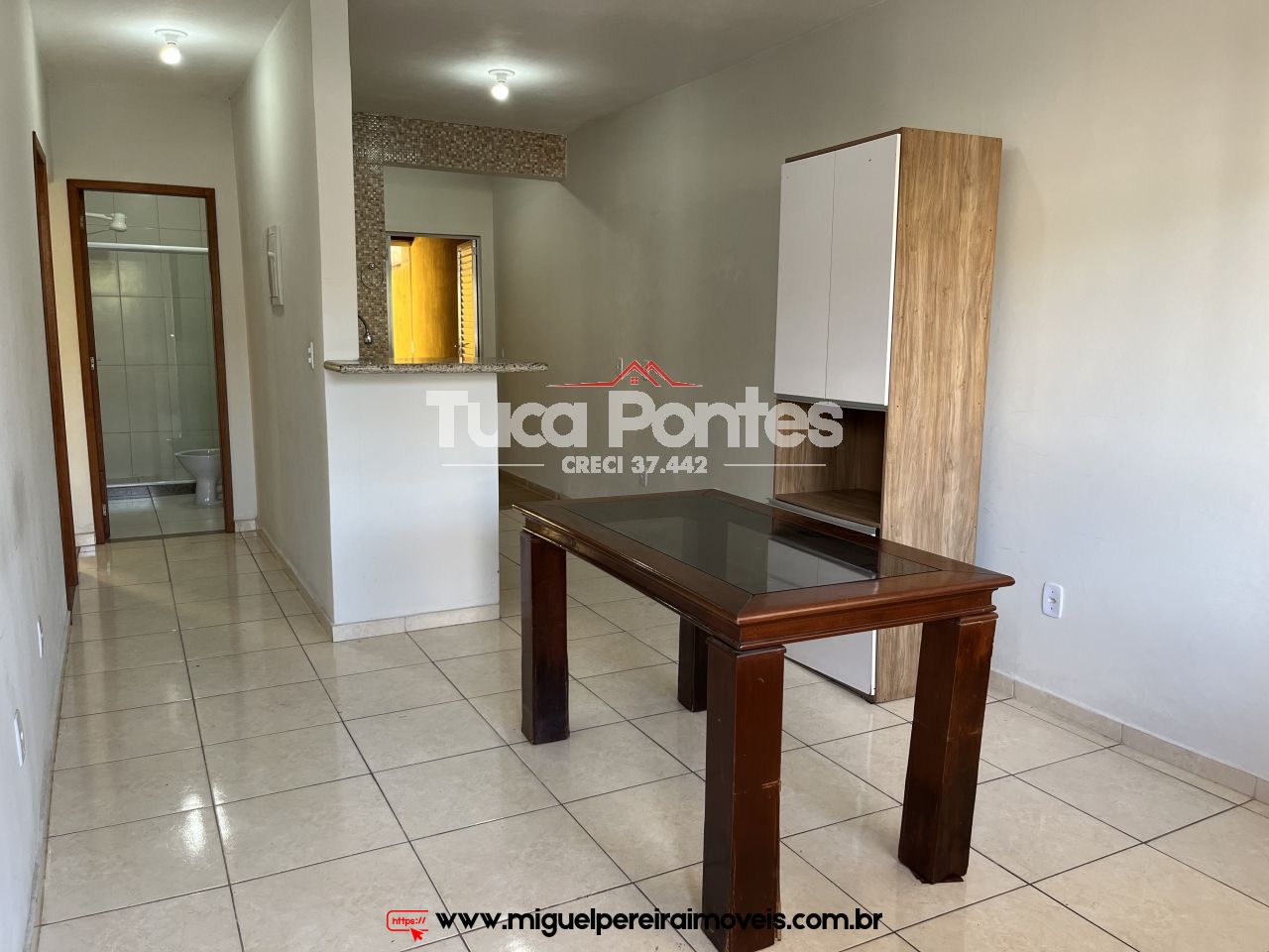 Apartamento para aluguel com 2 quartos  - Na Rua Bonifácio Portela | Código:L4