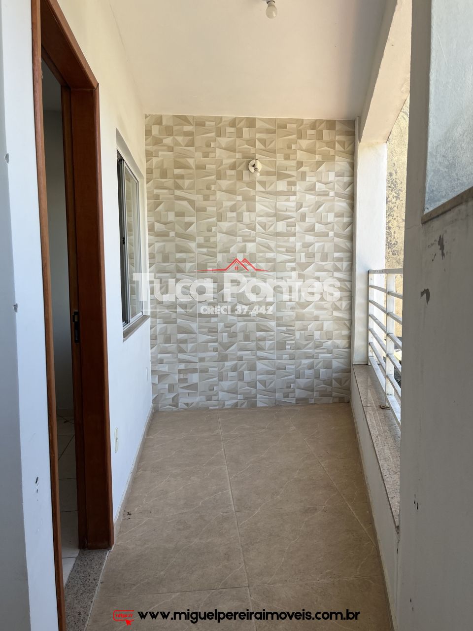 Apartamento para aluguel com 2 quartos  - Na Rua Bonifácio Portela | Código:L4