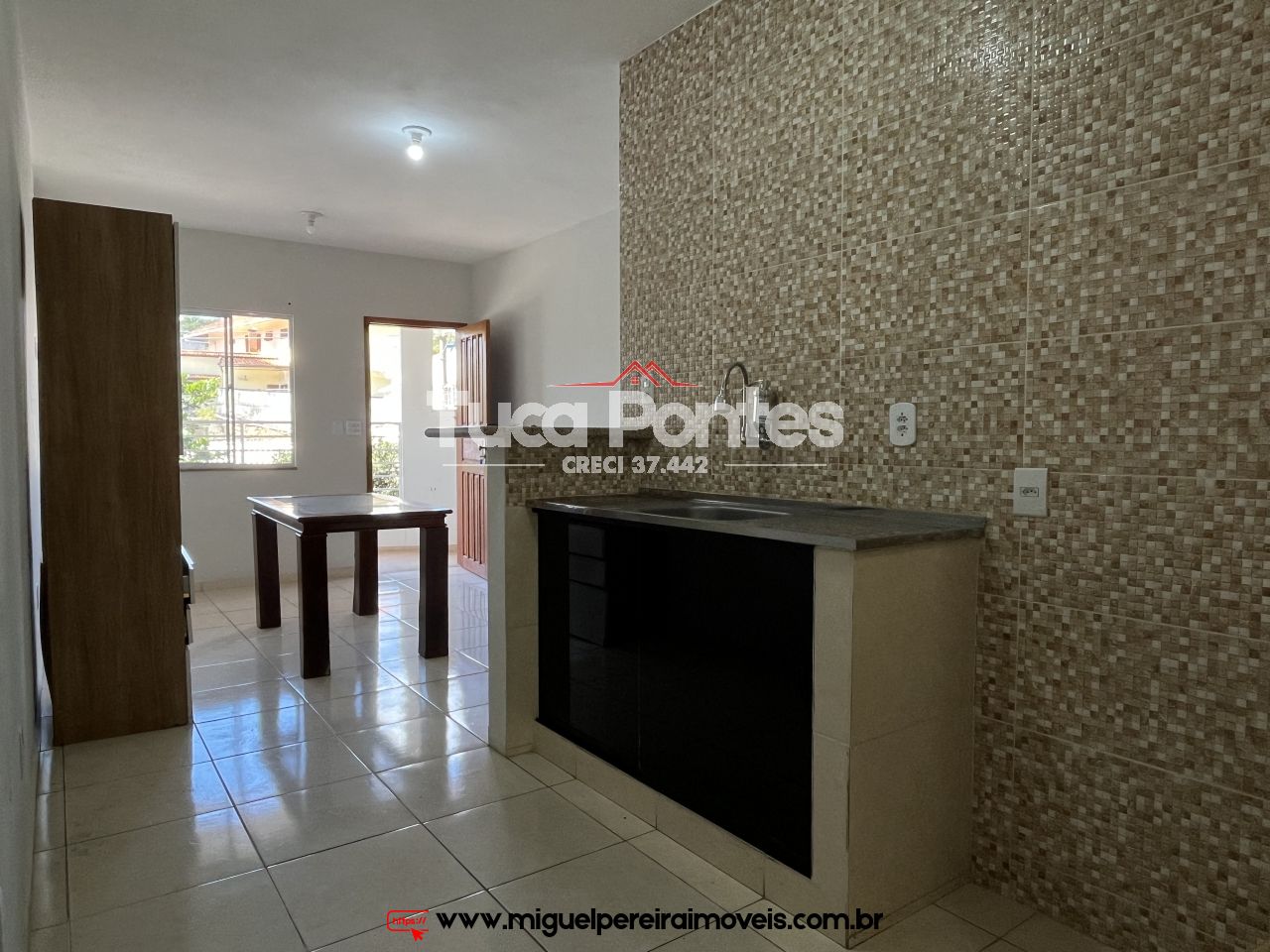 Apartamento para aluguel com 2 quartos  - Na Rua Bonifácio Portela | Código:L4