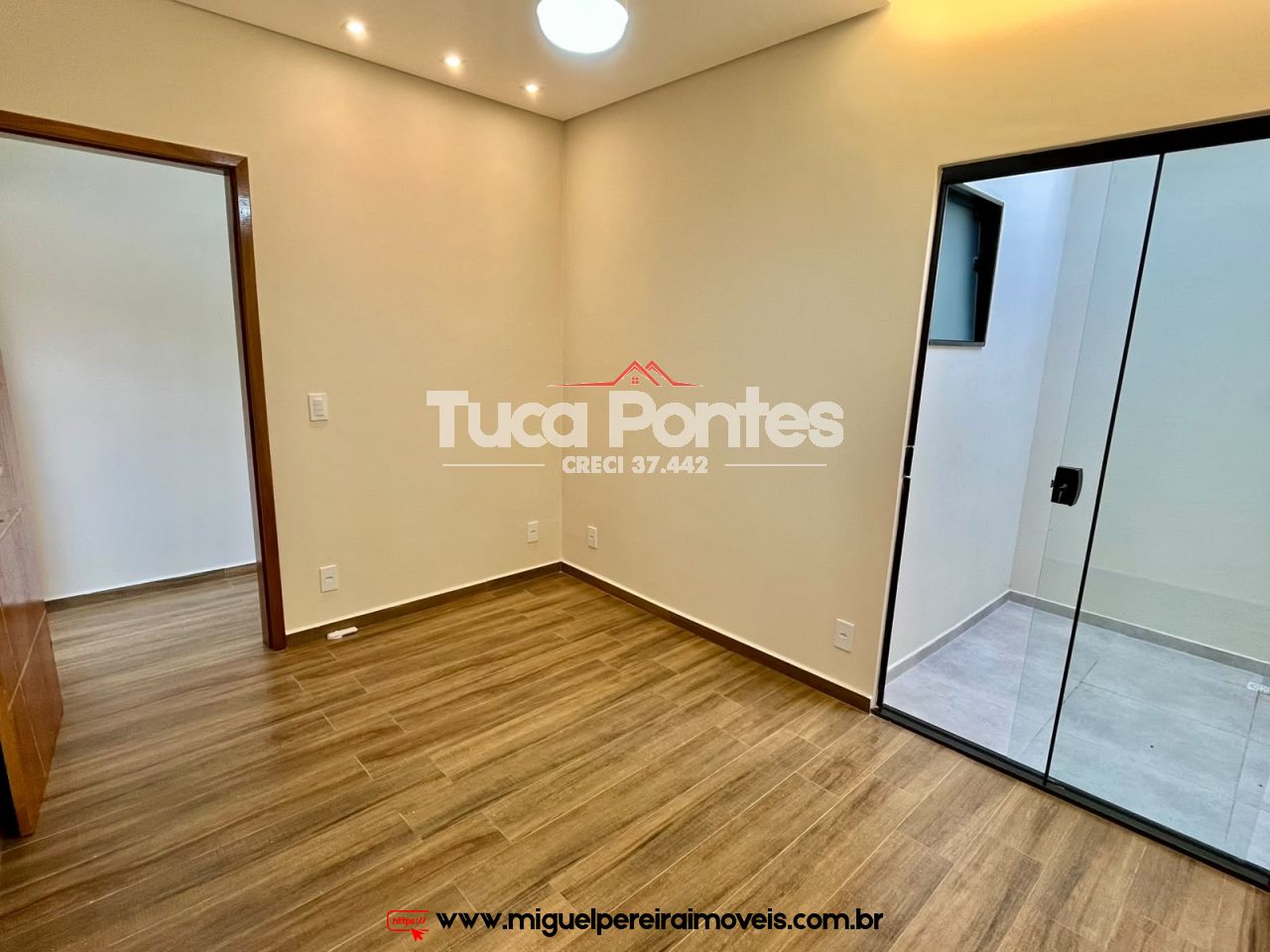 Conforto e sofisticação - Com vista para as montanhas | Código:C14