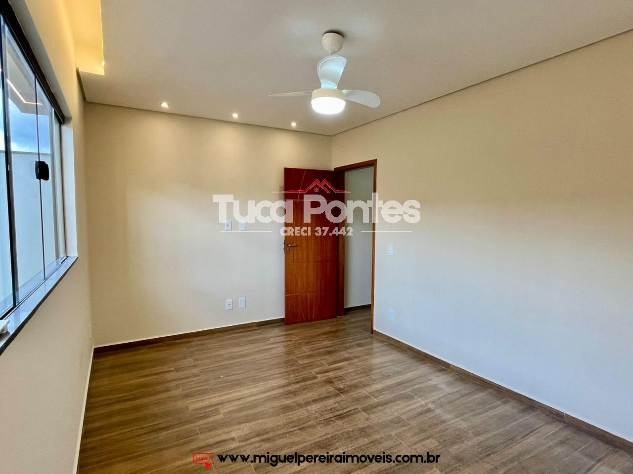 Conforto e sofisticação - Com vista para as montanhas | Código:C14