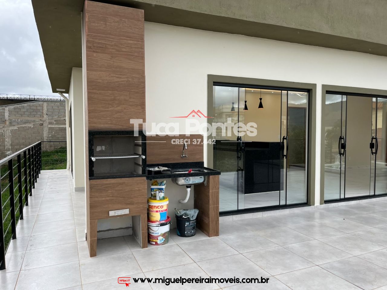 Conforto e sofisticação - Com vista para as montanhas | Código:C14