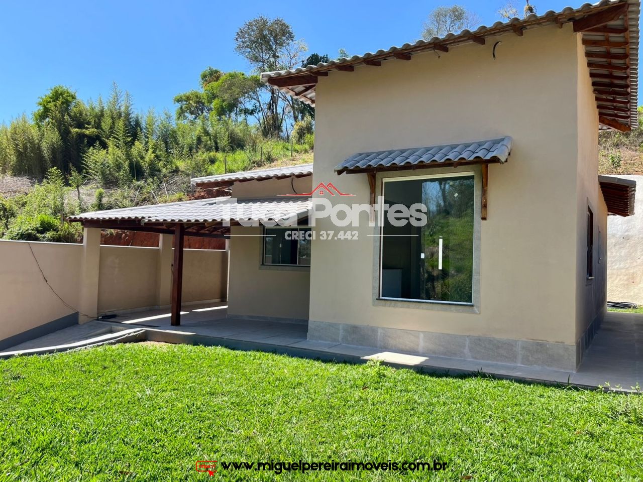 Casa nova  - Excelente acabamento e prática  | Código:C100
