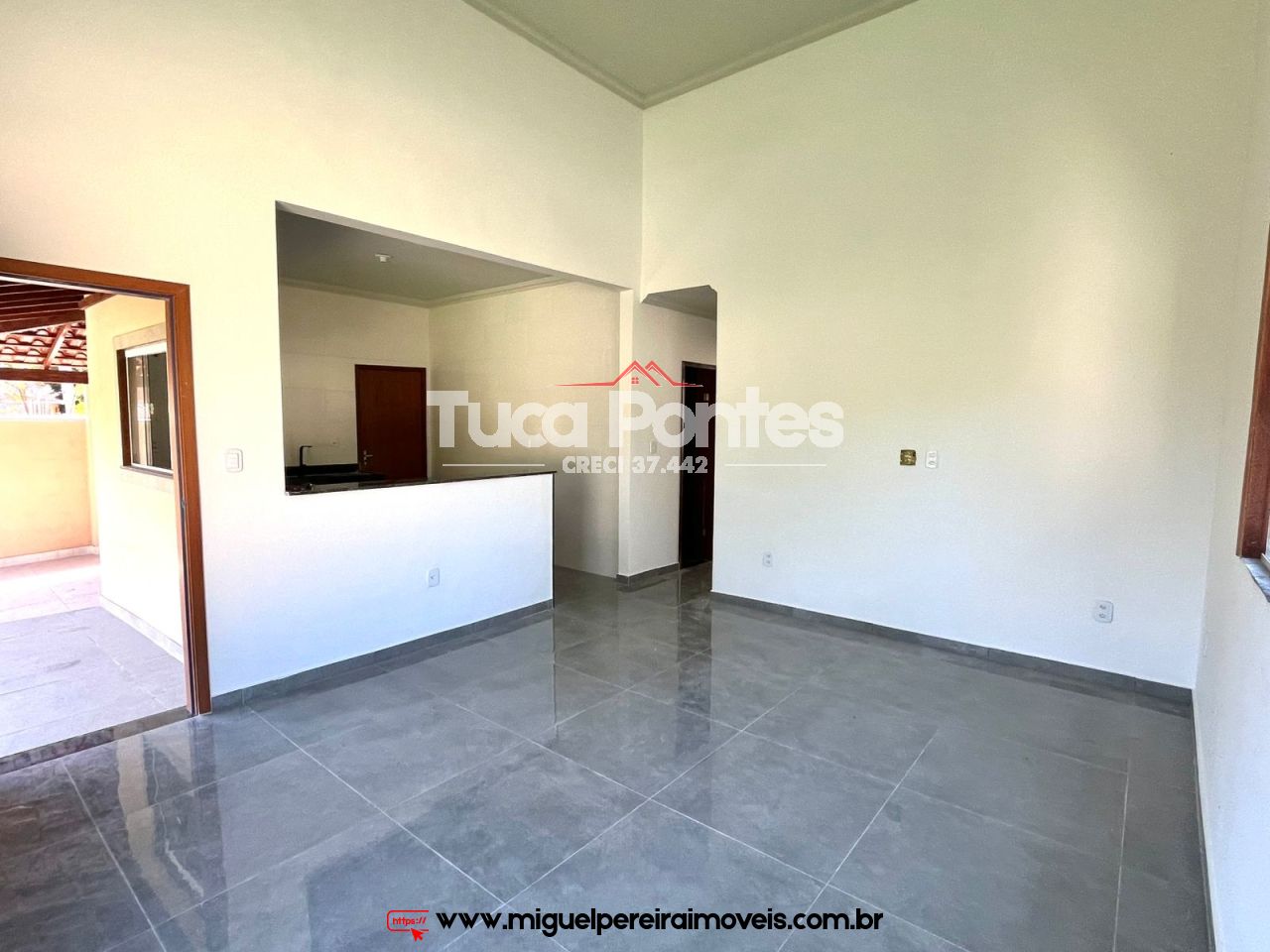 Casa nova  - Excelente acabamento e prática  | Código:C100