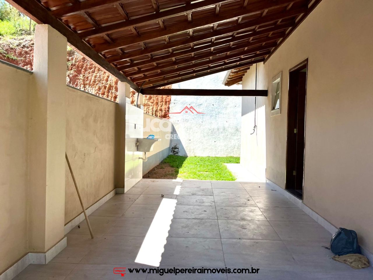 Casa nova  - Excelente acabamento e prática  | Código:C100