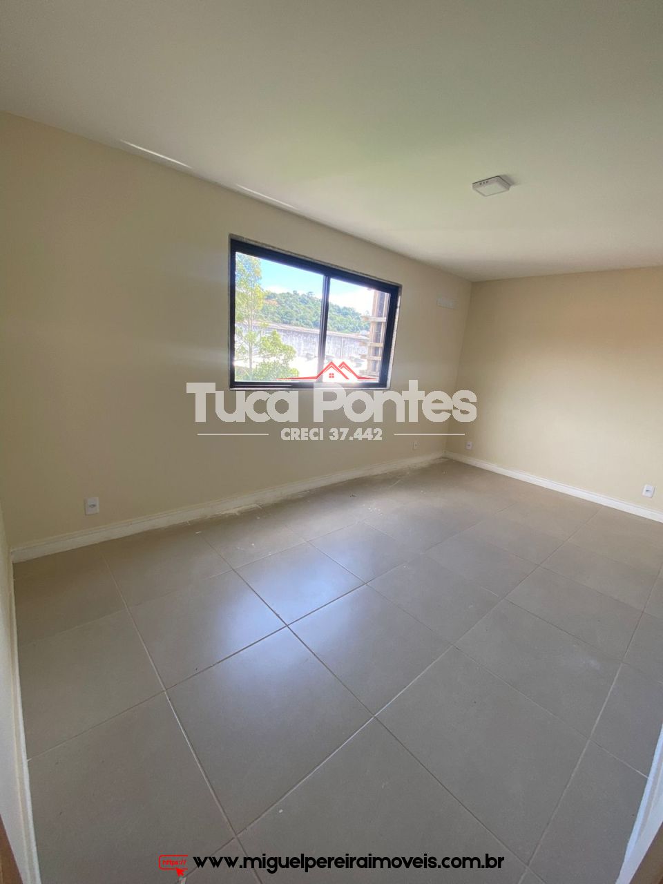 Apartamento para alugar - No Centro de Miguel Pereira | Código:L1