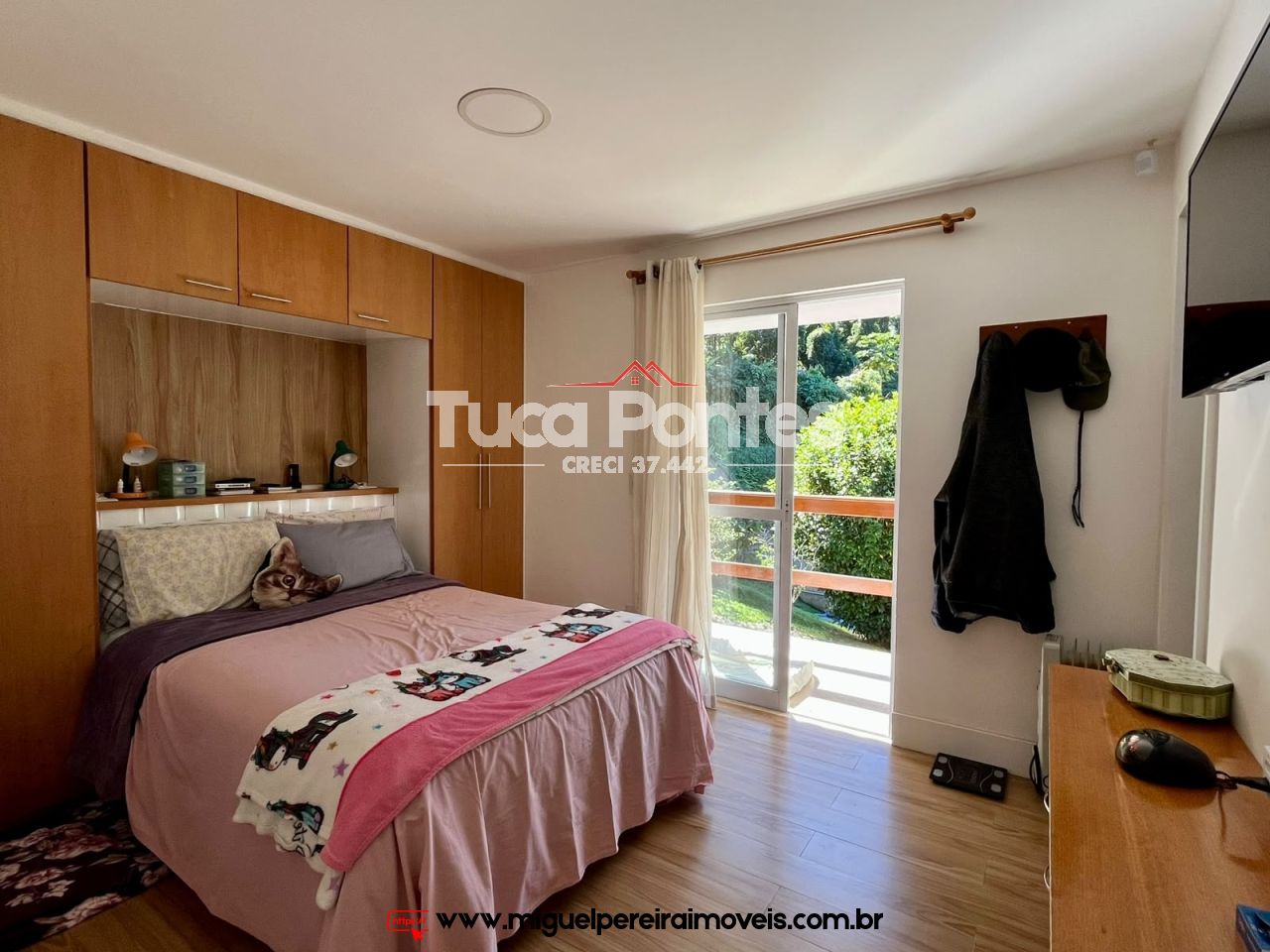 Mini Chácara  - Casa seminova, horta, pomar e jardim | Código:C15